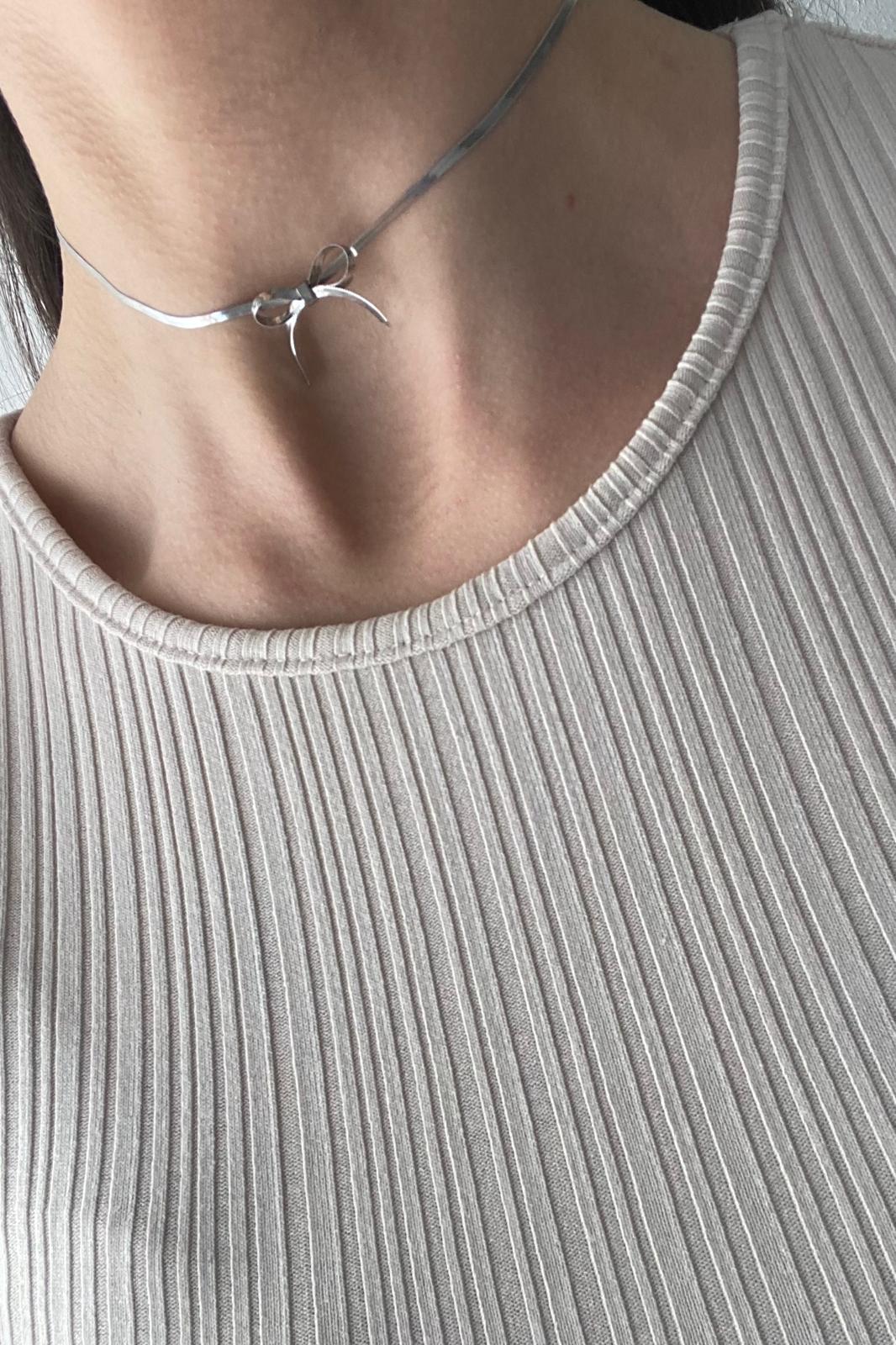 Collana fiocco